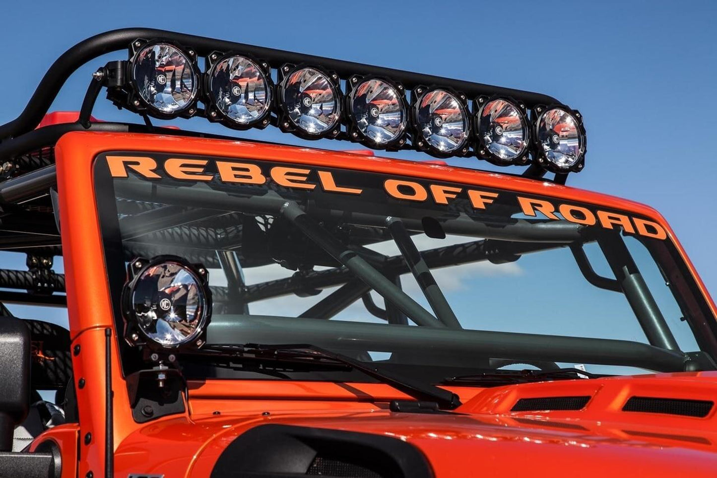 KC HILITES GRAVITY LED PRO6 UNIVERSAL COMBO LED LIGHT BAR (8-LIGHT) (50")